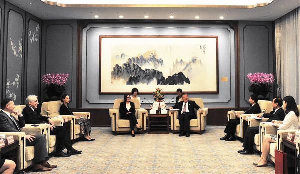 陈竺会见2023.9.5.jpg